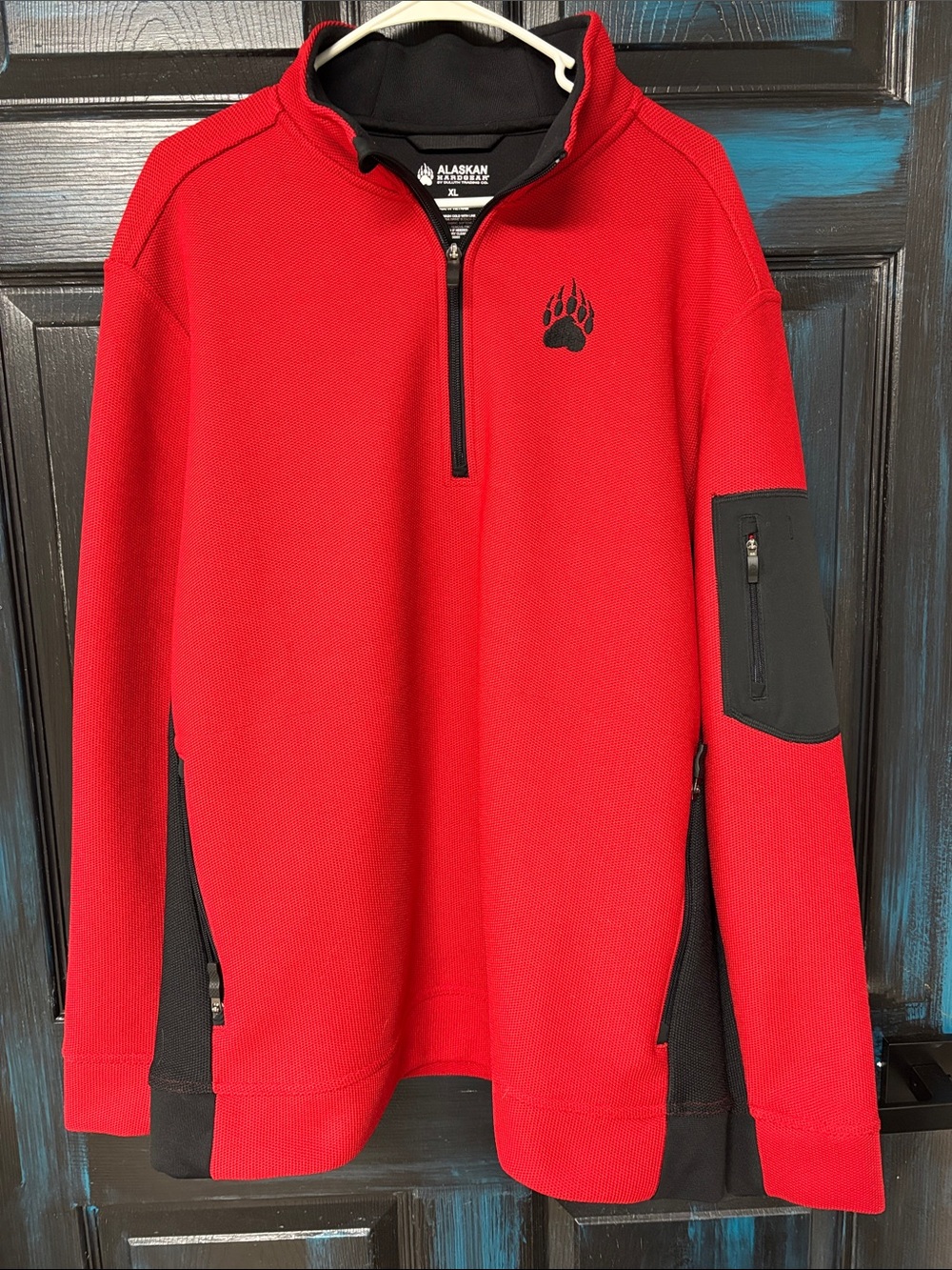 Duluth Trading Co Red and Black Zip-Up